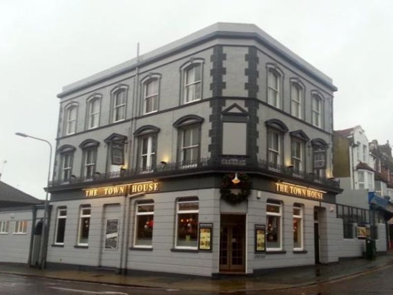 (Pub, External). Published on 22-12-2013 