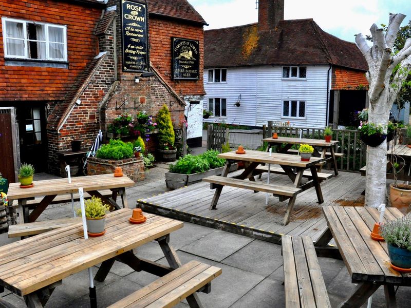 (Pub, Garden). Published on 20-07-2017