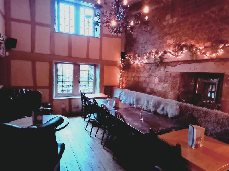 (Pub, Bar). Published on 31-08-2026 