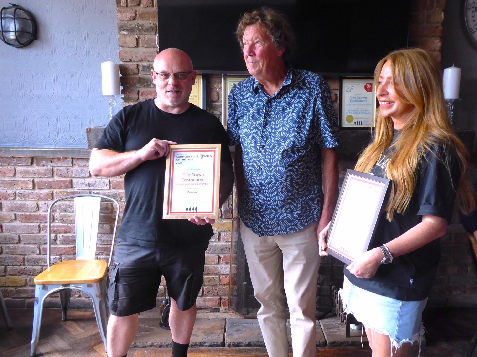 Local Branch Community Pub of the Year2025 awarded at the pub's . (Pub, Bar, Branch, Award). Published on 22-08-2025