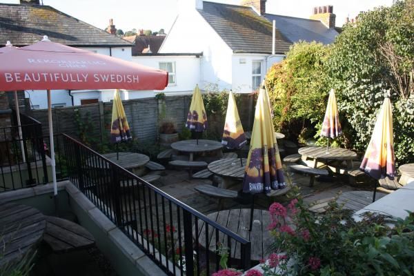 (Pub, Garden). Published on 13-11-2015