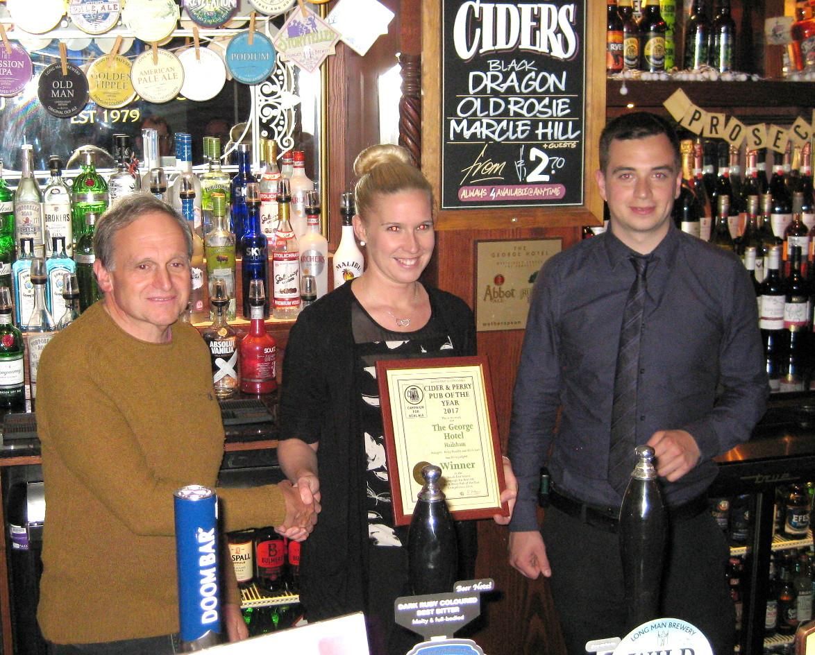 11.4.17 Cider Pub of the Year Award. (Bar, Publican, Award). Published on 20-12-2019