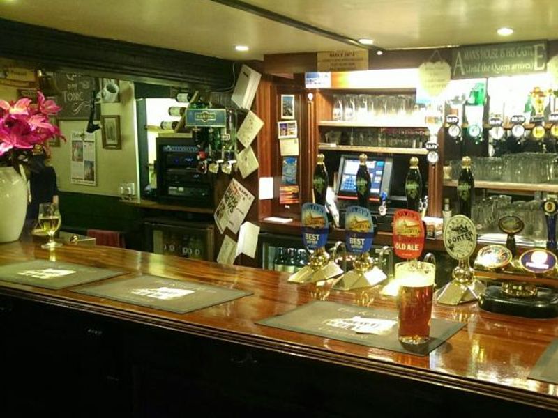 (Pub, Bar). Published on 25-03-2015 