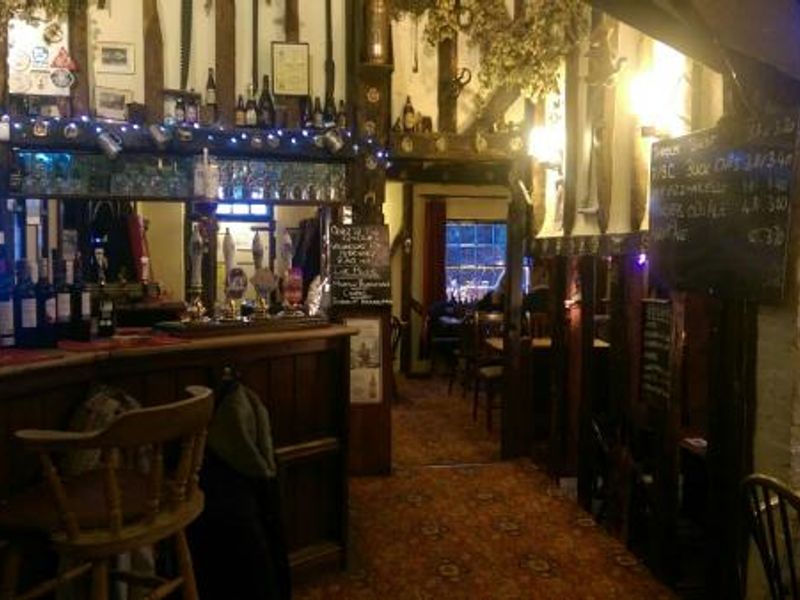 (Pub, Bar). Published on 12-02-2016 