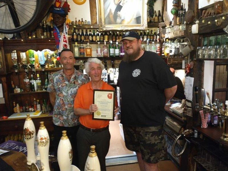 7.5.24  Forty consecutive years in the Good Beer Guide. (Pub, Bar, Publican, Award). Published on 23-10-2024 