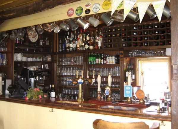 (Pub, Bar). Published on 05-07-2014