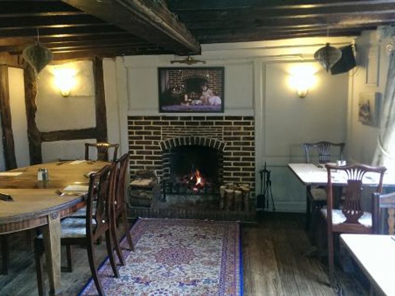 (Pub, Restaurant). Published on 24-12-2014 