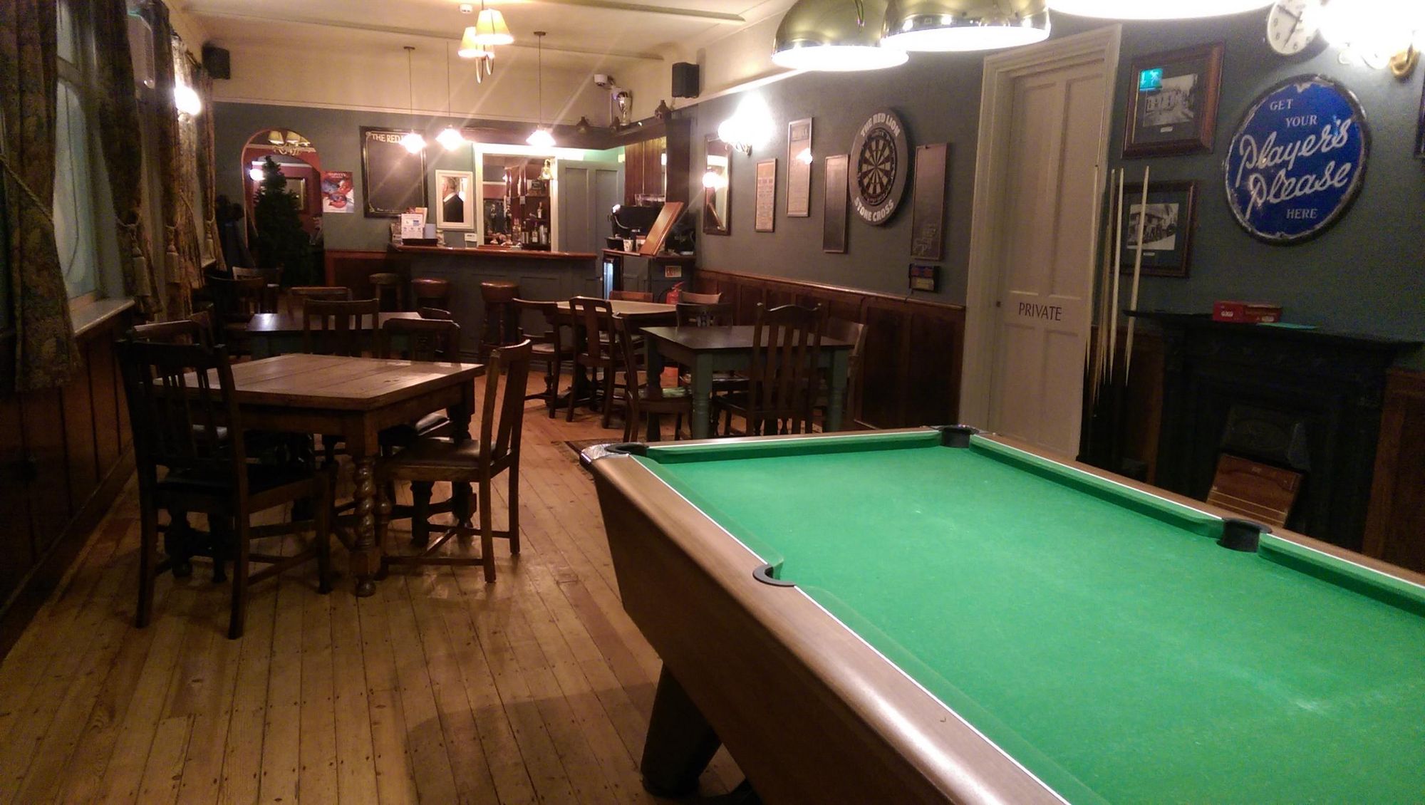 (Pub, Bar). Published on 05-01-2017