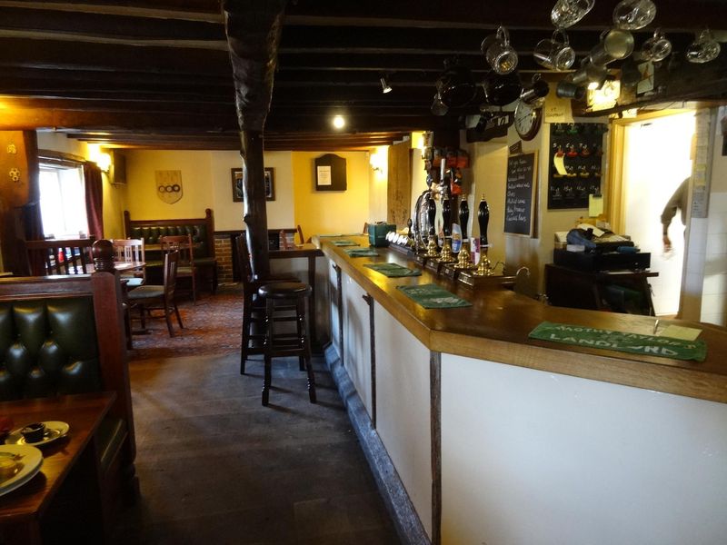 (Pub, Bar). Published on 29-07-2021 