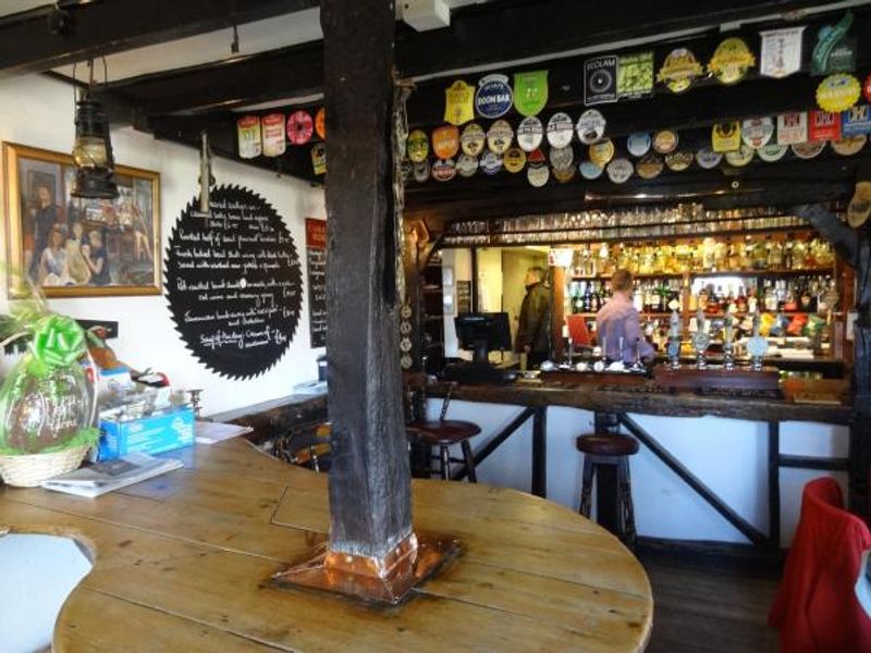 (Pub, Bar). Published on 26-02-2015 