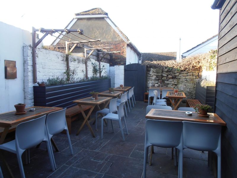 (Pub, External, Garden). Published on 25-01-2017 