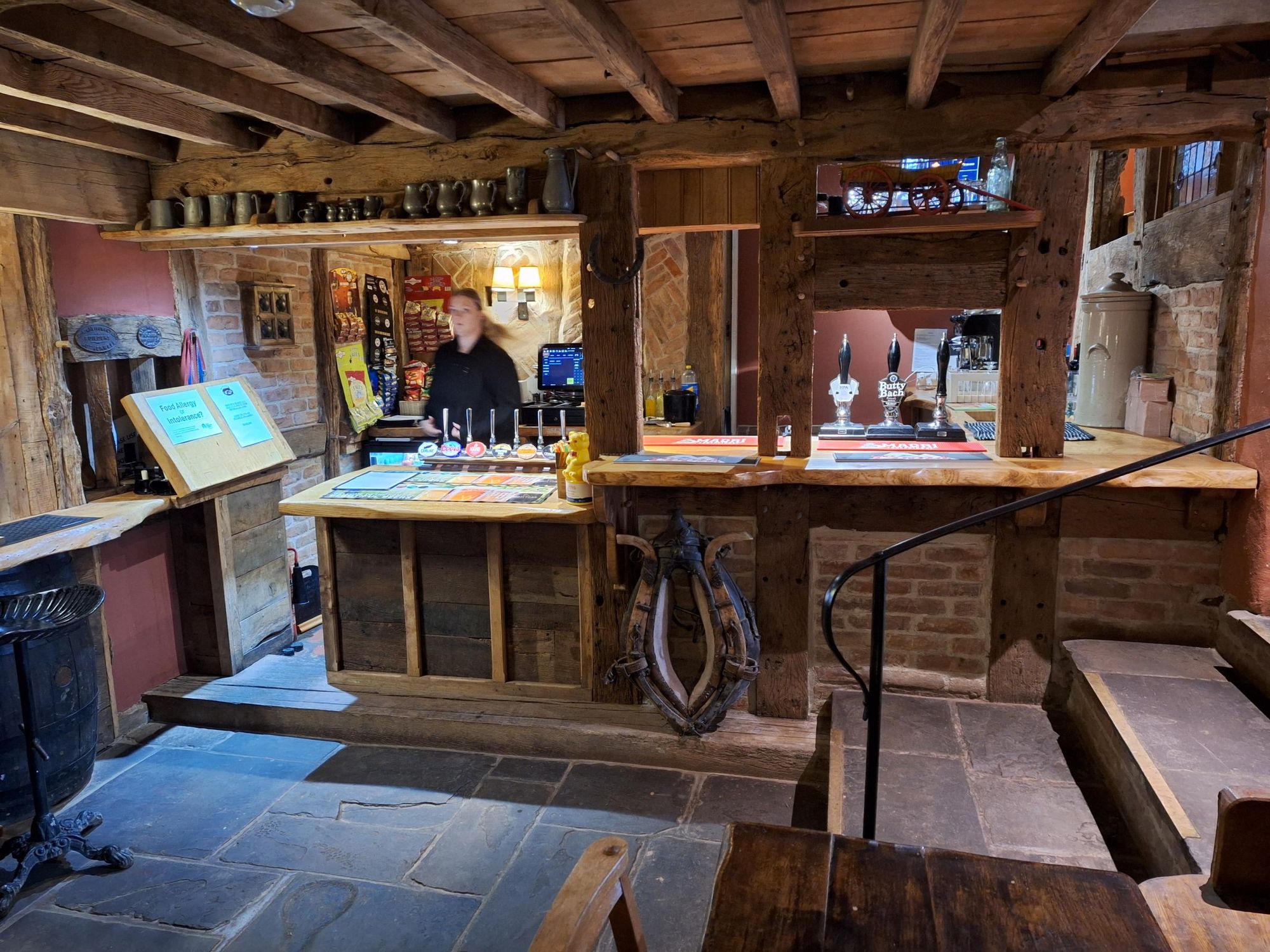 Bar. (Bar). Published on 15-09-2025