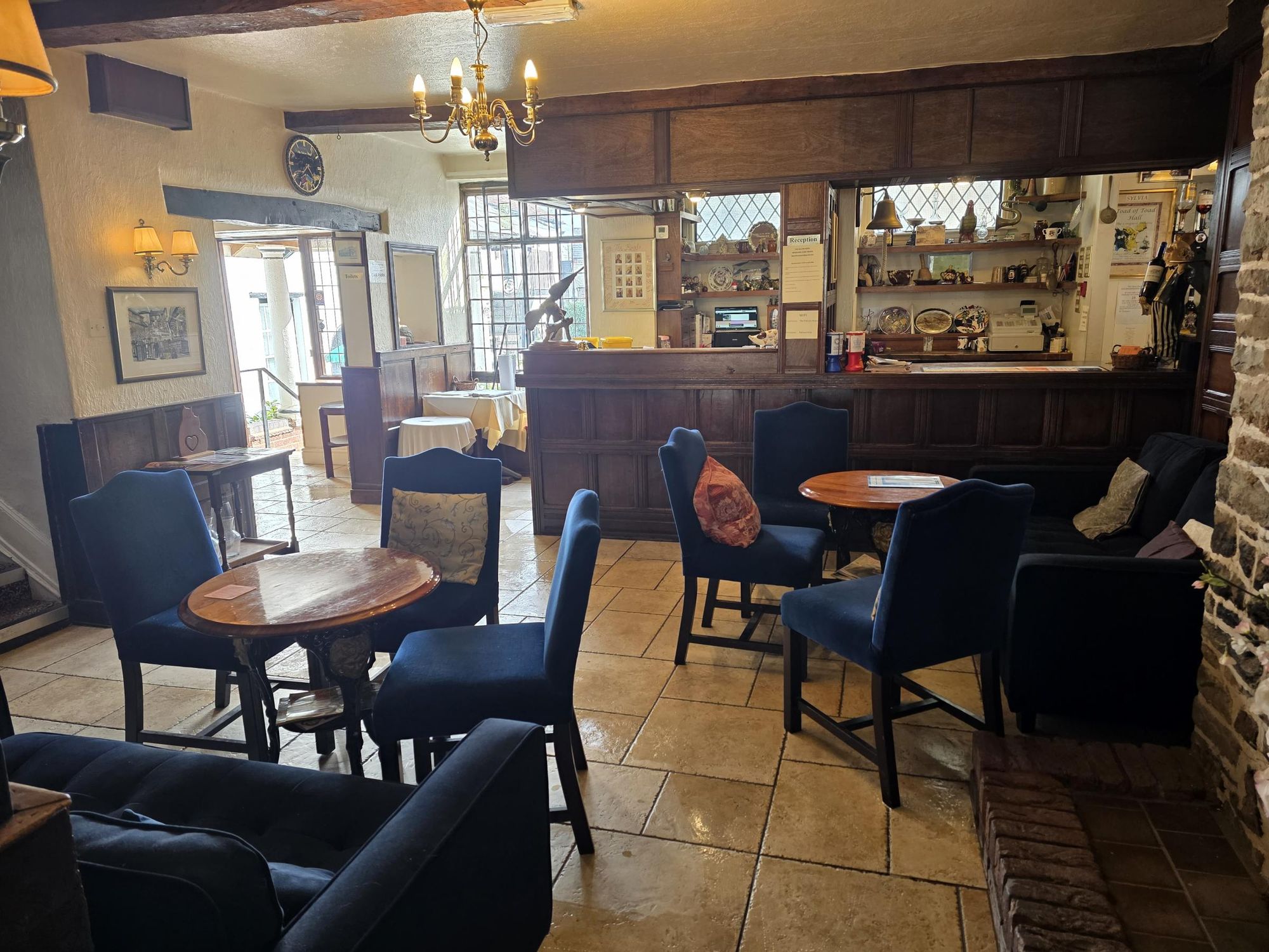 Reception/seating area. Published on 10-08-2026