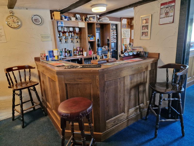 Bar. (Bar). Published on 21-09-2025 