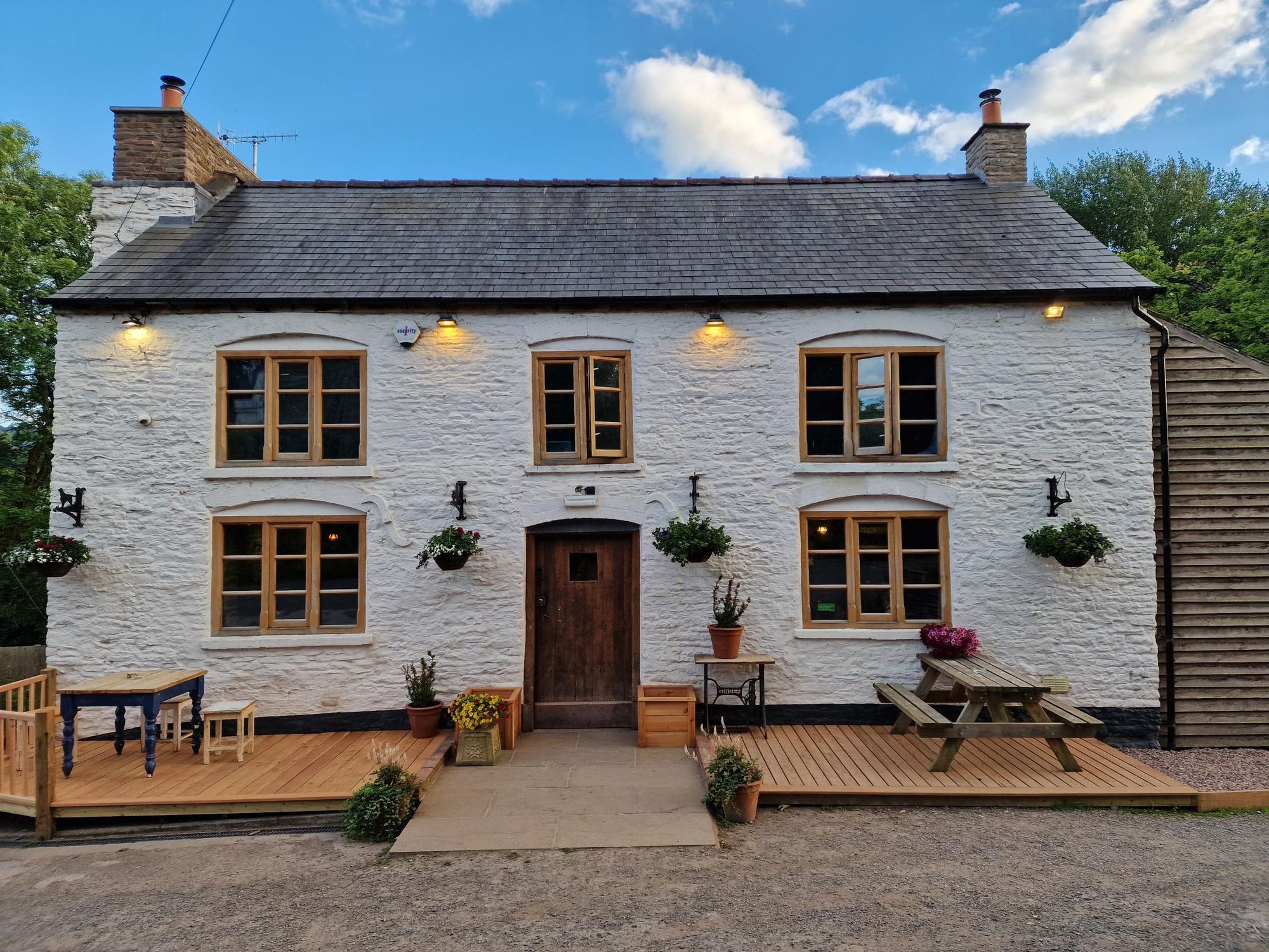 Front of pub. (External, Key). Published on 10-06-2024