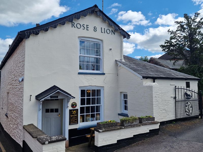 Front of pub. (External, Key). Published on 25-06-2024