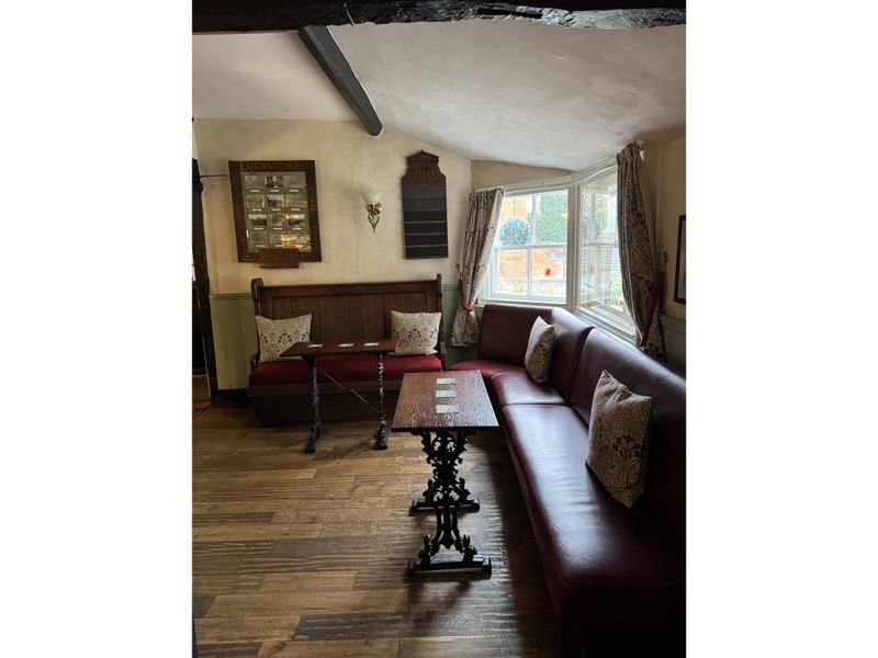 Seating area at front of pub. Published on 10-11-2024 