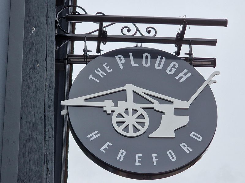 Pub sign. (External, Sign). Published on 12-06-2024 