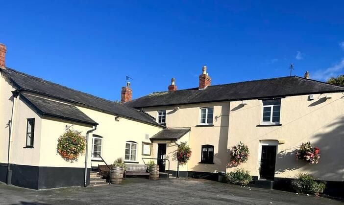 Front of pub. (External, Key). Published on 04-05-2025