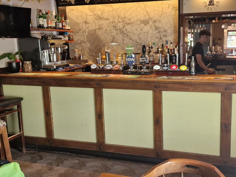 Public bar. (Bar). Published on 04-05-2025