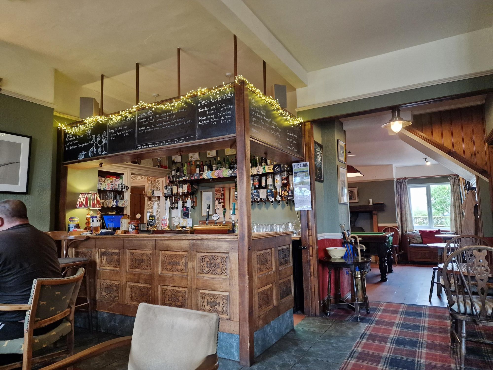 Bar. (Bar). Published on 21-09-2025