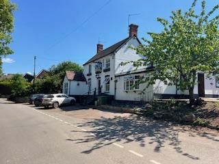 Front of pub. Published on 13-05-2025