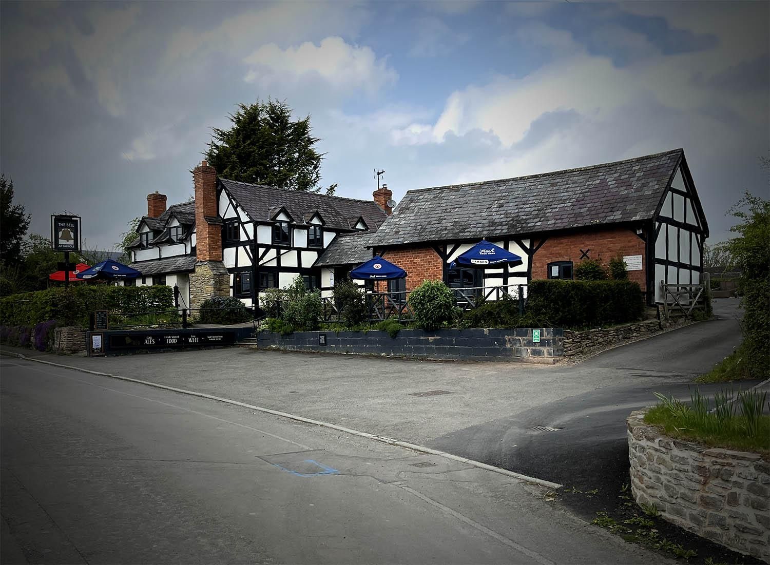 Front of pub. (External, Key). Published on 29-04-2025