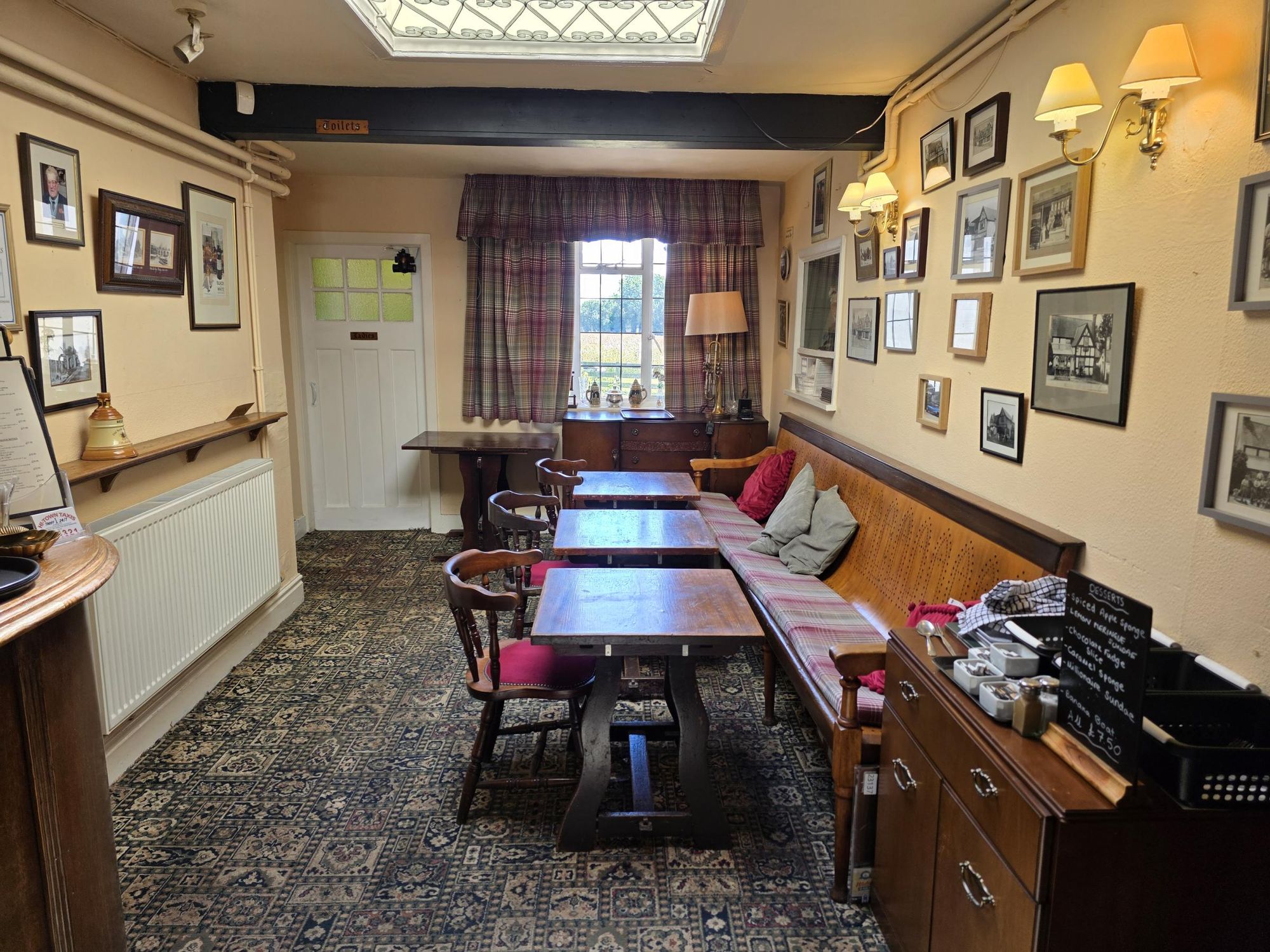 Bar. (Bar). Published on 03-07-2026