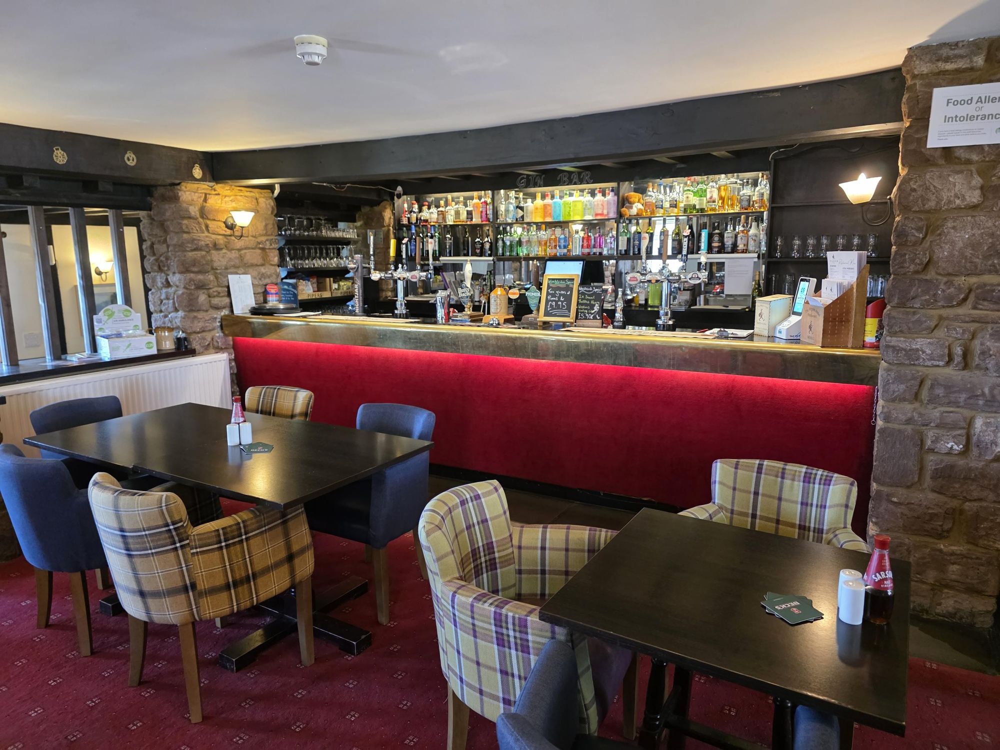 Bar. (Bar). Published on 03-07-2026