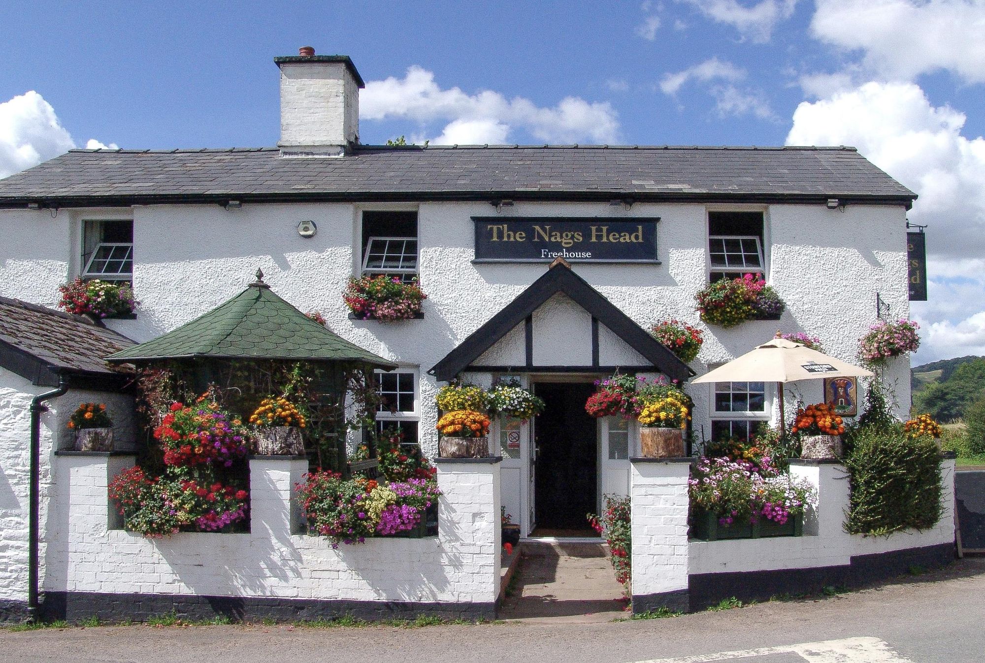 Front of pub. (External, Key). Published on 07-04-2025