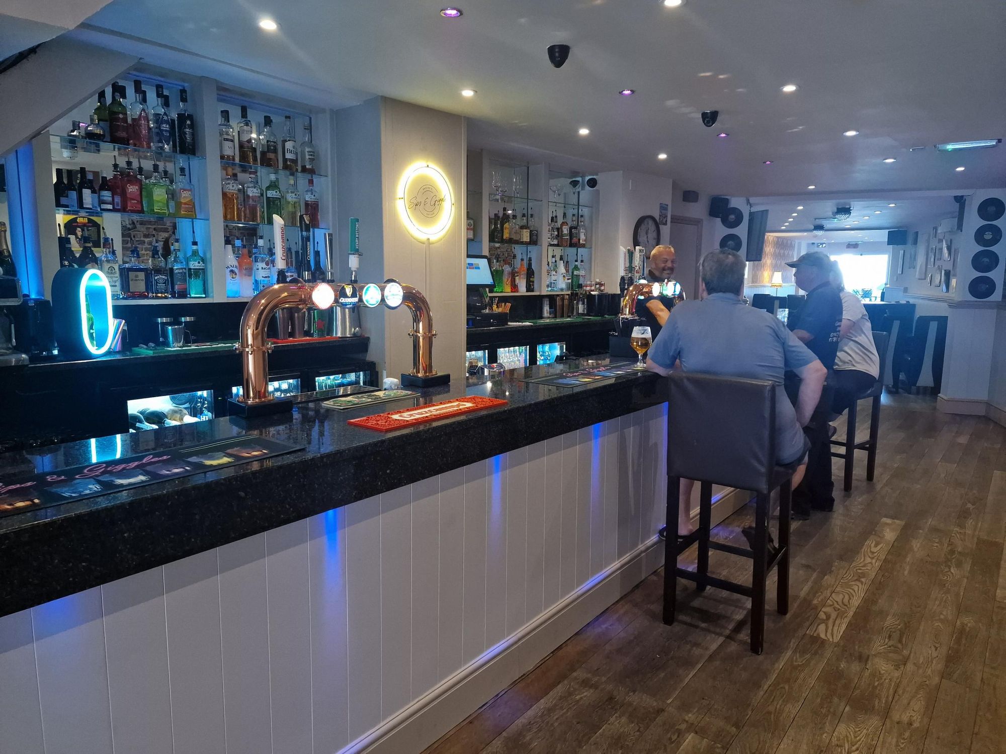 Bar. (Publican). Published on 09-07-2025