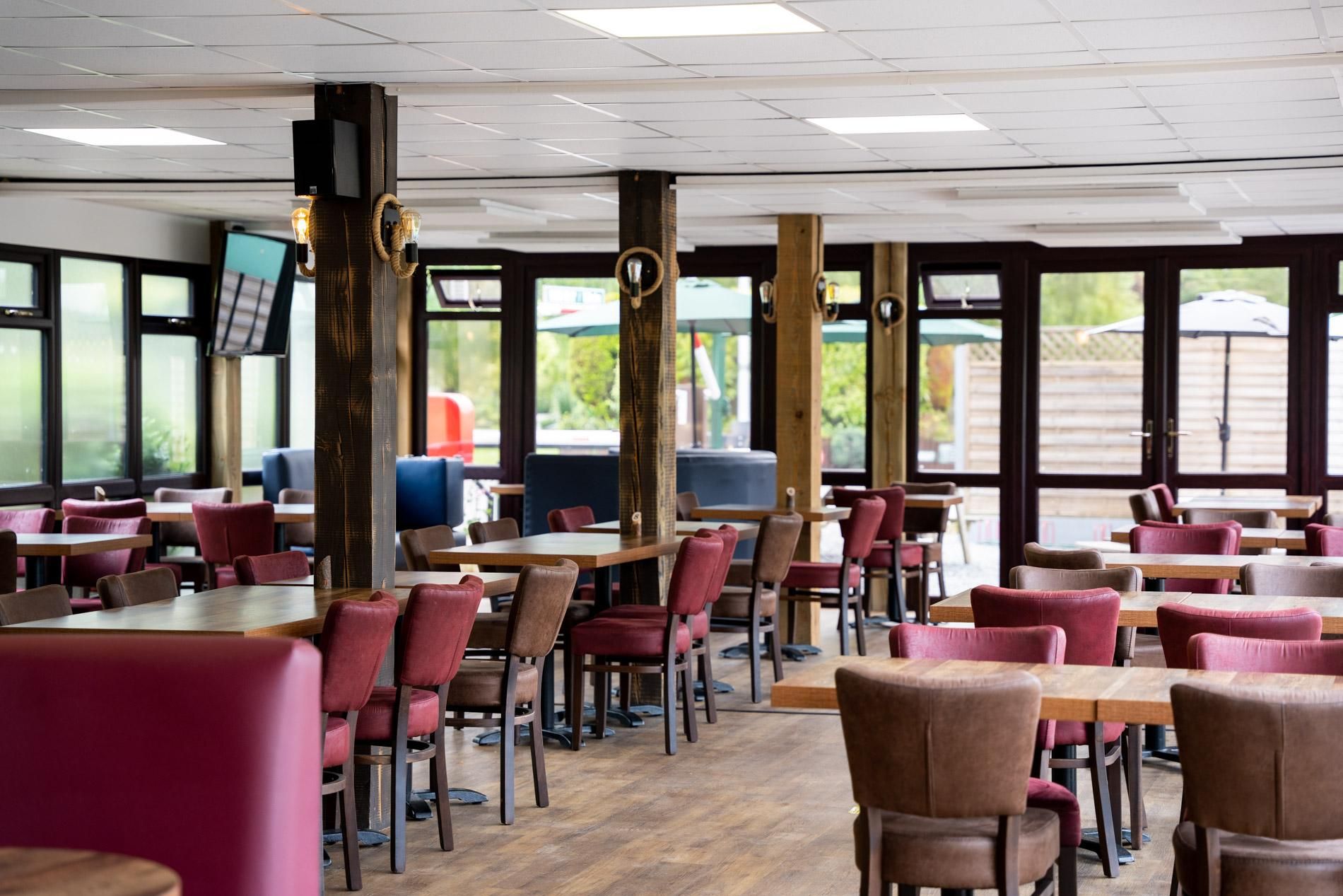 Seating area. (Restaurant, Key). Published on 07-10-2024