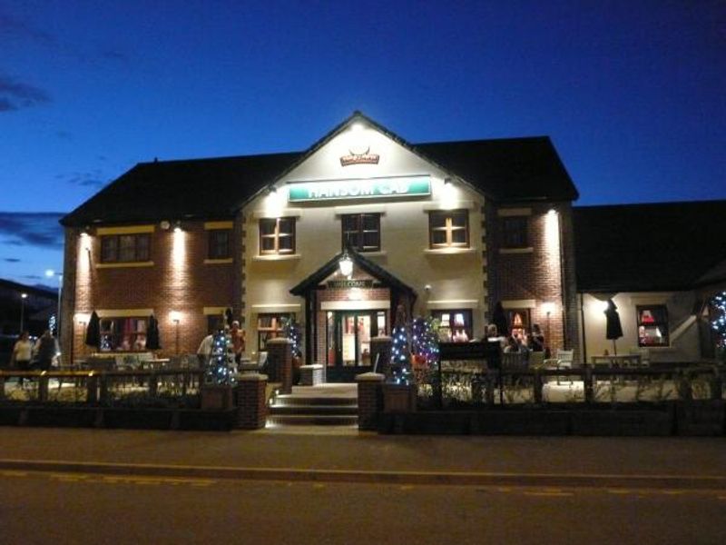 Hansom Cab at dusk on the day it opened. (Pub, External, Key). Published on 22-08-2015 