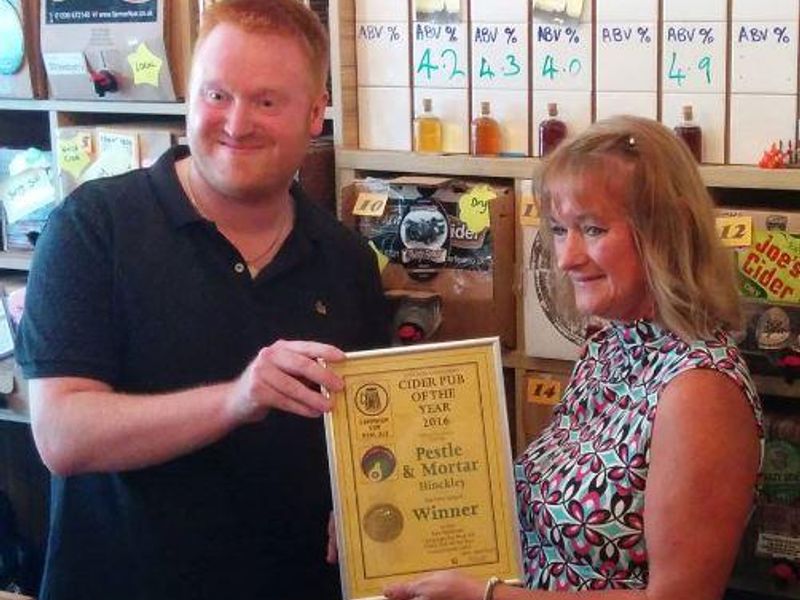 Presentation of East Midlands Cider Pub of the Year 2016. (Publican, Award). Published on 17-02-2017