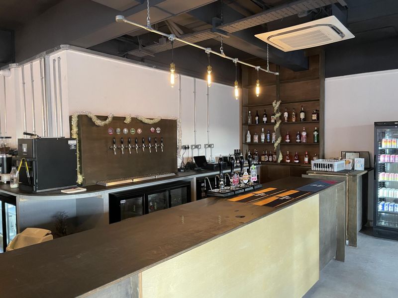(Bar). Published on 06-12-2022 