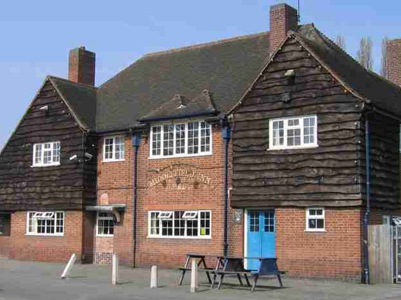 Middlefield, Hinckley. (Pub). Published on 05-10-2012