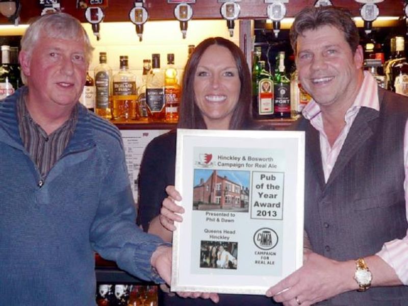 Branch Pub of the Year presentation 2013. (Publican, Branch, Award). Published on 23-10-2013