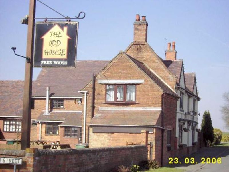 Odd House. (Pub, External, Sign). Published on 15-01-2014