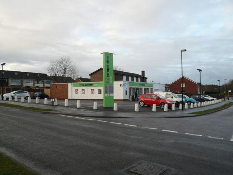 The New Galaxy in 2014 after its conversion to a Co-op. Published on 17-01-2014