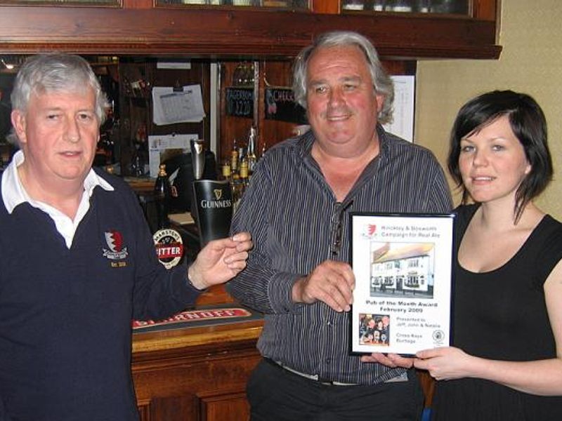Jeff & Natilie with David Finn at the 2009 February Pub of the M. (Pub, Bar, Publican, Branch, Award). Published on 07-11-2013 