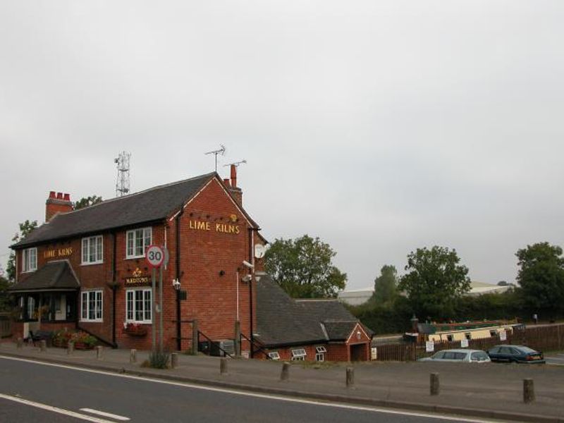Lime Kilns from A5. (Pub, External). Published on 07-11-2013