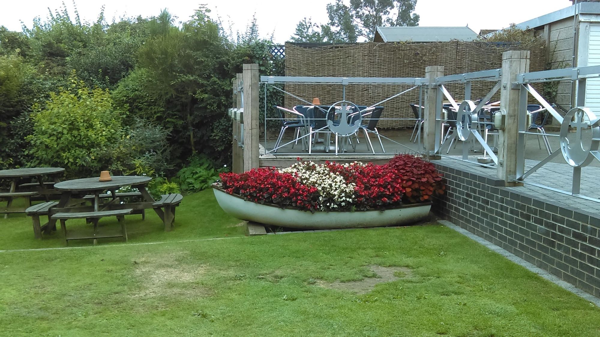 Refurbished garden 2017. (Garden). Published on 04-09-2017