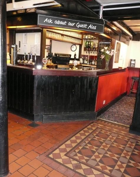 The front bar. (Bar, Key). Published on 01-03-2014