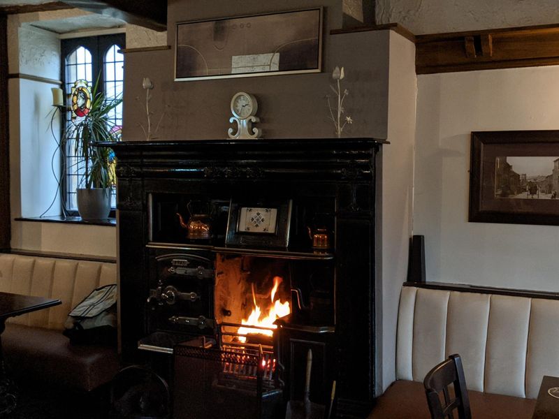 Lounge with range and fire. (Pub). Published on 29-11-2021