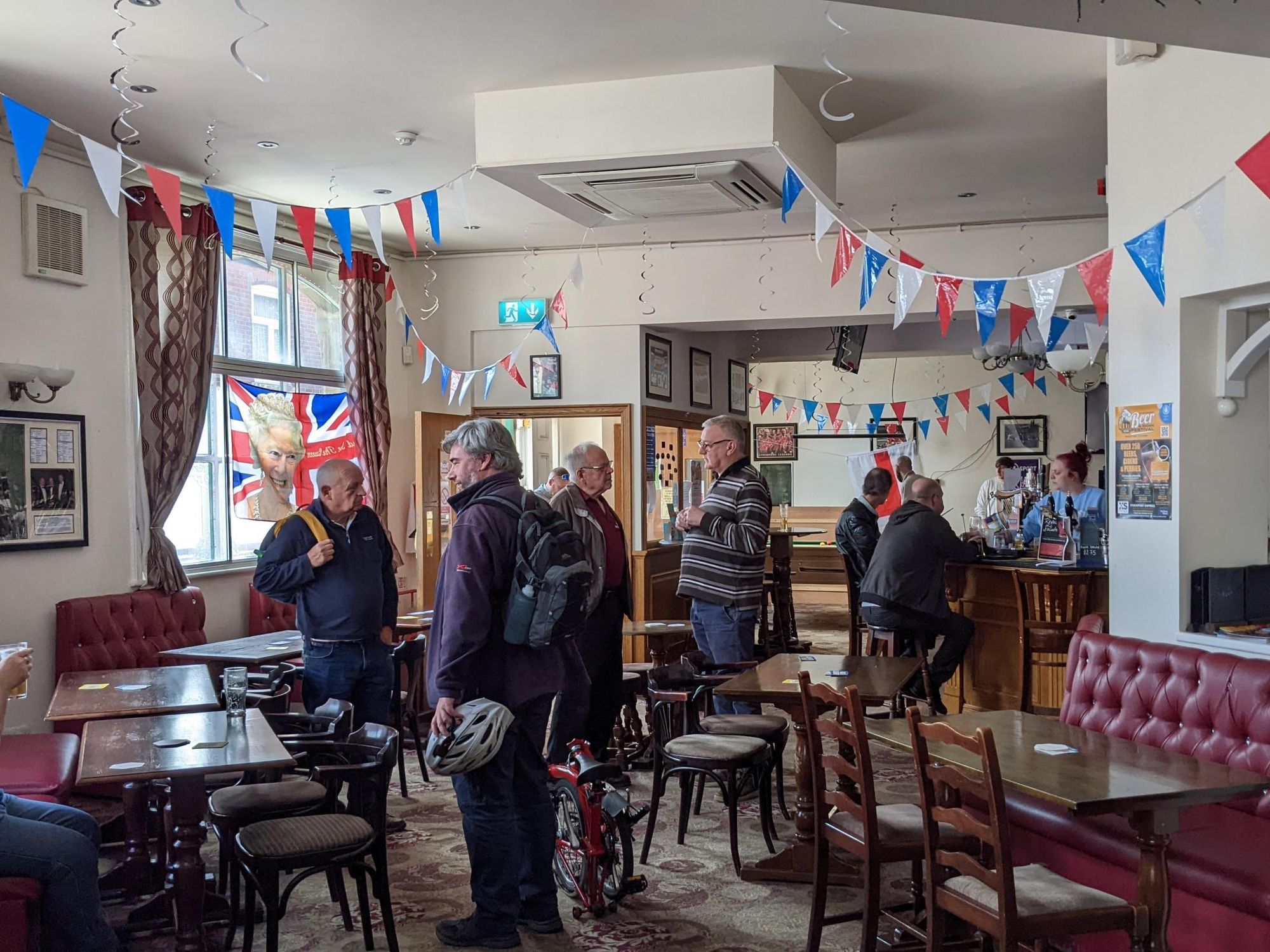 (Bar, Customers, Branch). Published on 03-08-2022