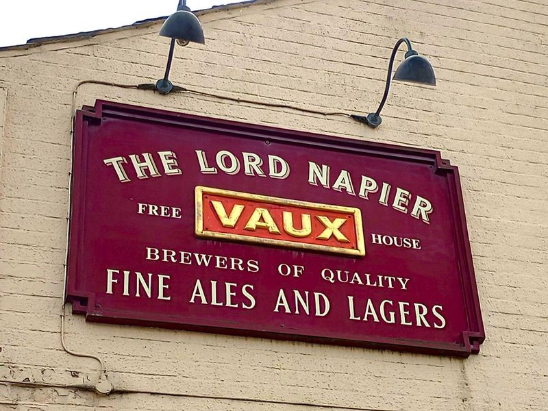 (Pub, External, Sign). Published on 08-05-2025 