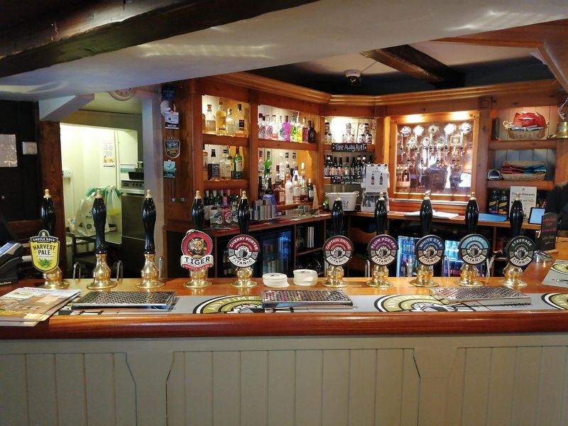 (Pub, Bar). Published on 29-03-2022 