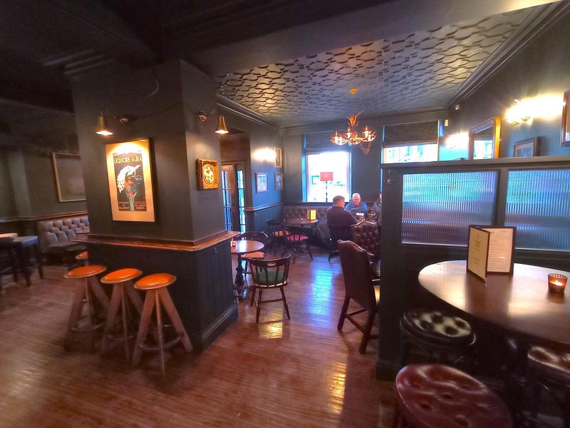 Main room . (Pub, Customers). Published on 21-11-2024