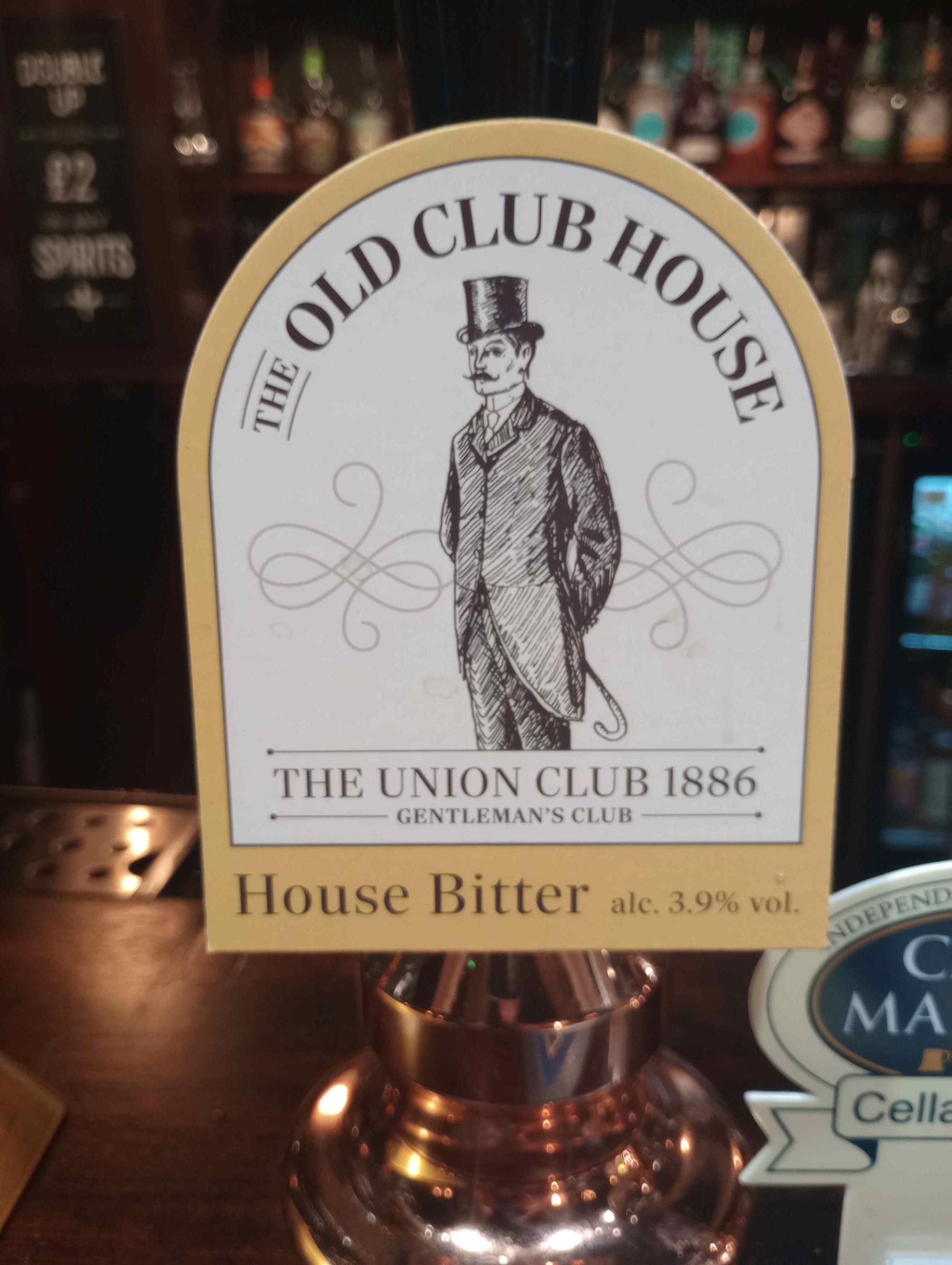 Handpump with House beer clip. (Pub). Published on 08-12-2024