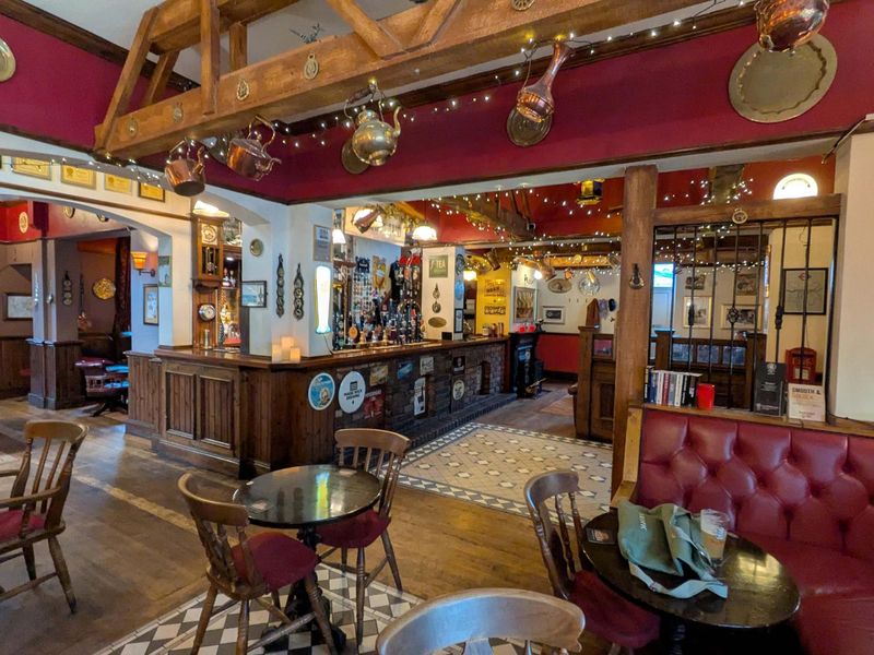 Seating and bar. (Pub). Published on 14-02-2026 